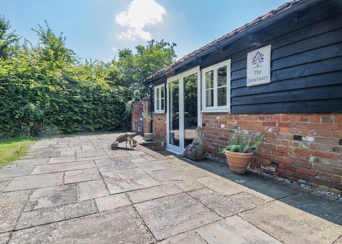Apple Mount Retreat Hotel Lavenham Exterior photo
